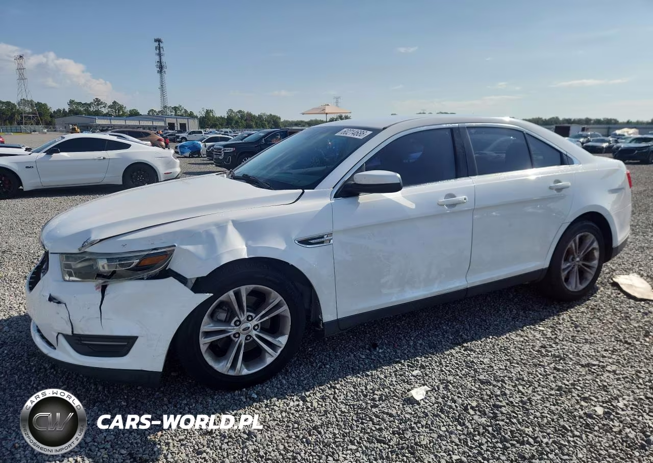 2015 Ford Taurus Sel – zdjęcie 1 z 12