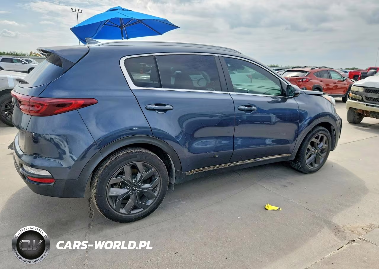 2021 Kia Sportage S VIN:KNDP63AC9M7938650 - 3