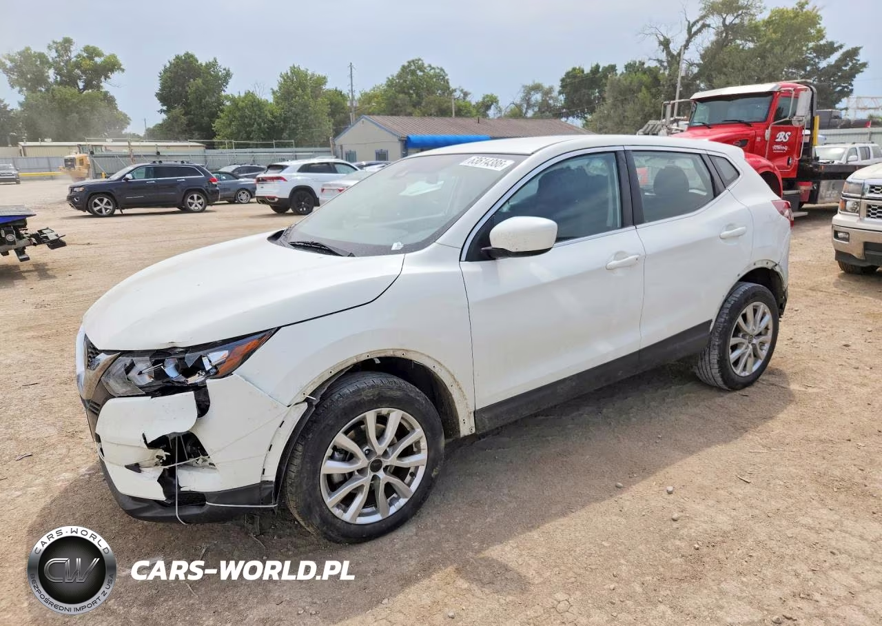 2022 Nissan Rogue Sport S – zdjęcie 1 z 12