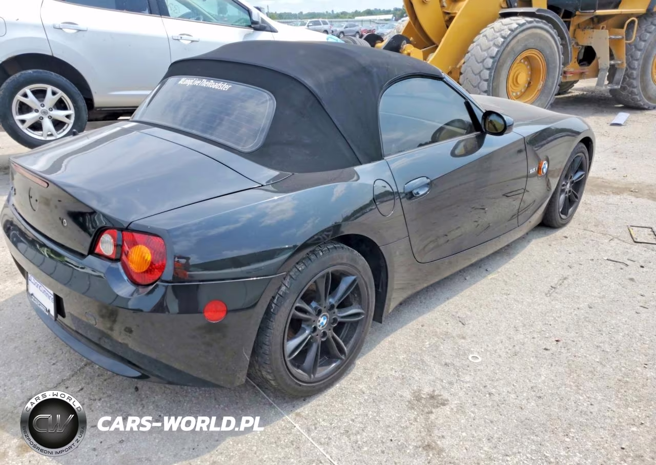 2003 BMW Z4 2.5 VIN:4USBT33453LS40268 - 3