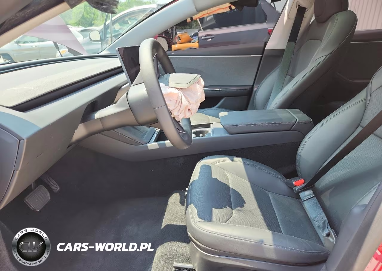2025 Tesla Model 3 VIN:5YJ3E1EA5SF007908 - 7