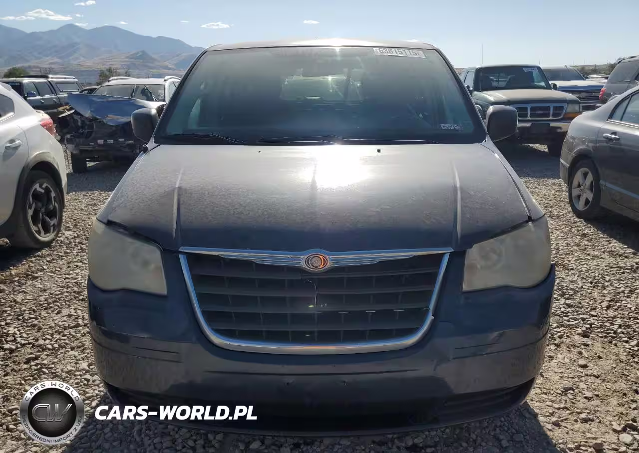 2008 Chrysler Town & Country Lx VIN:2A8HR44H58R781754 - 5