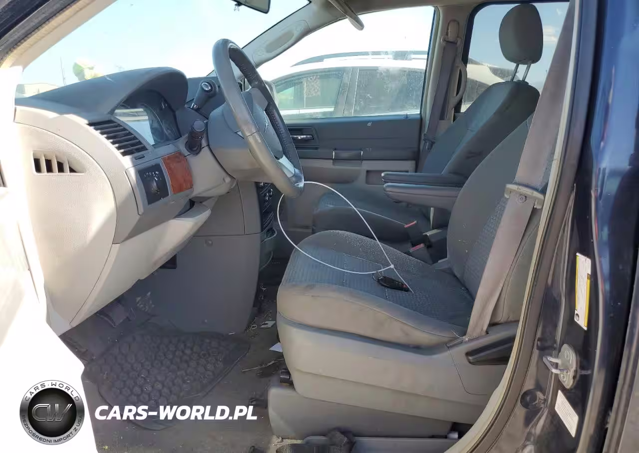 2008 Chrysler Town & Country Lx VIN:2A8HR44H58R781754 - 7