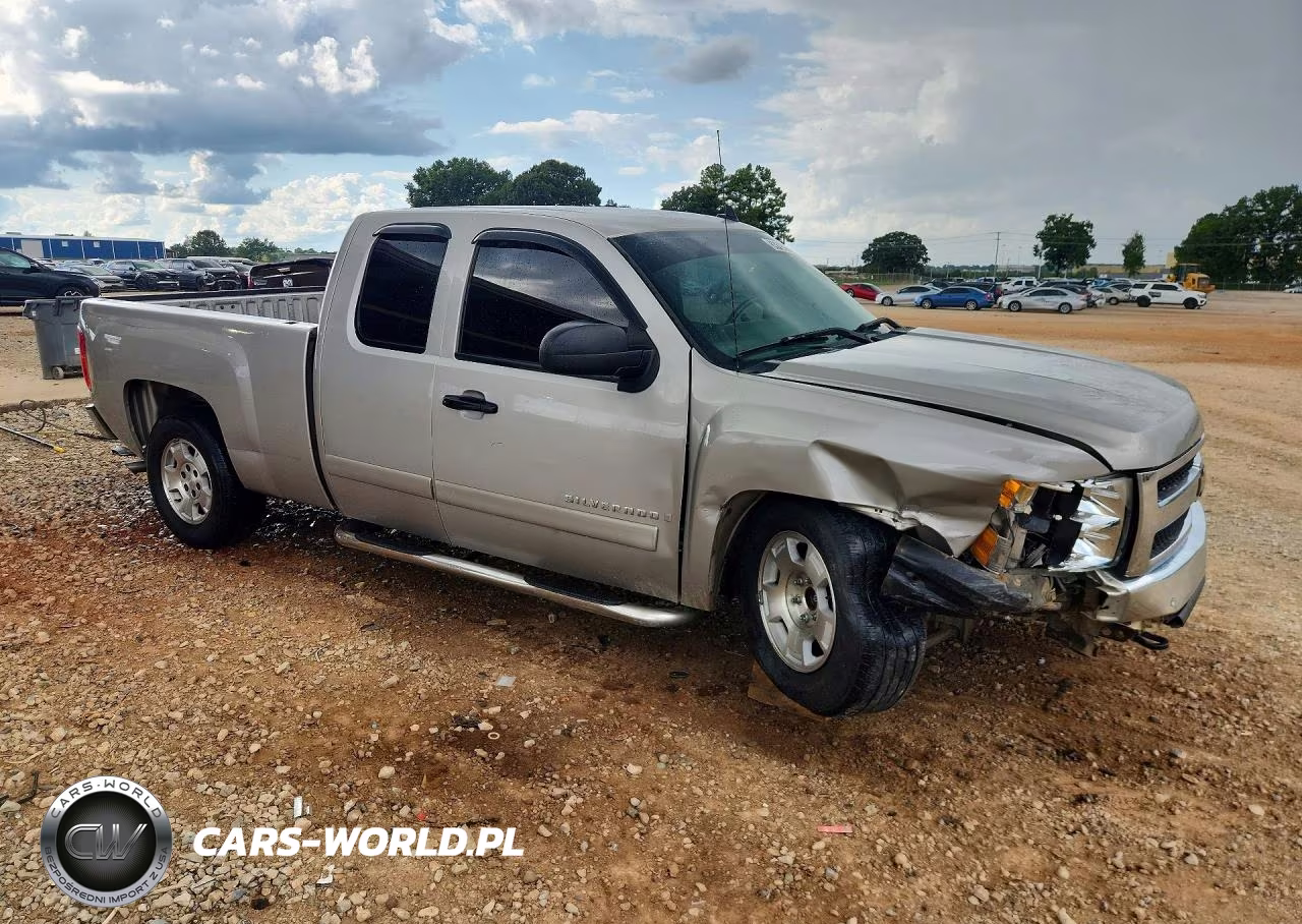 2008 Chevrolet Silverado C1500 VIN:2GCEC19C781106722 - 4