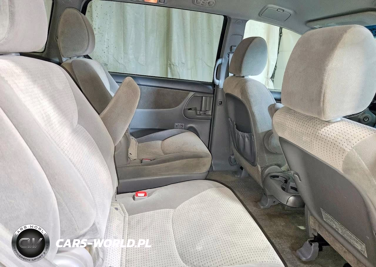 2010 Toyota Sienna Le 7-Passenger VIN:5TDKK4CC0AS301009 - 11