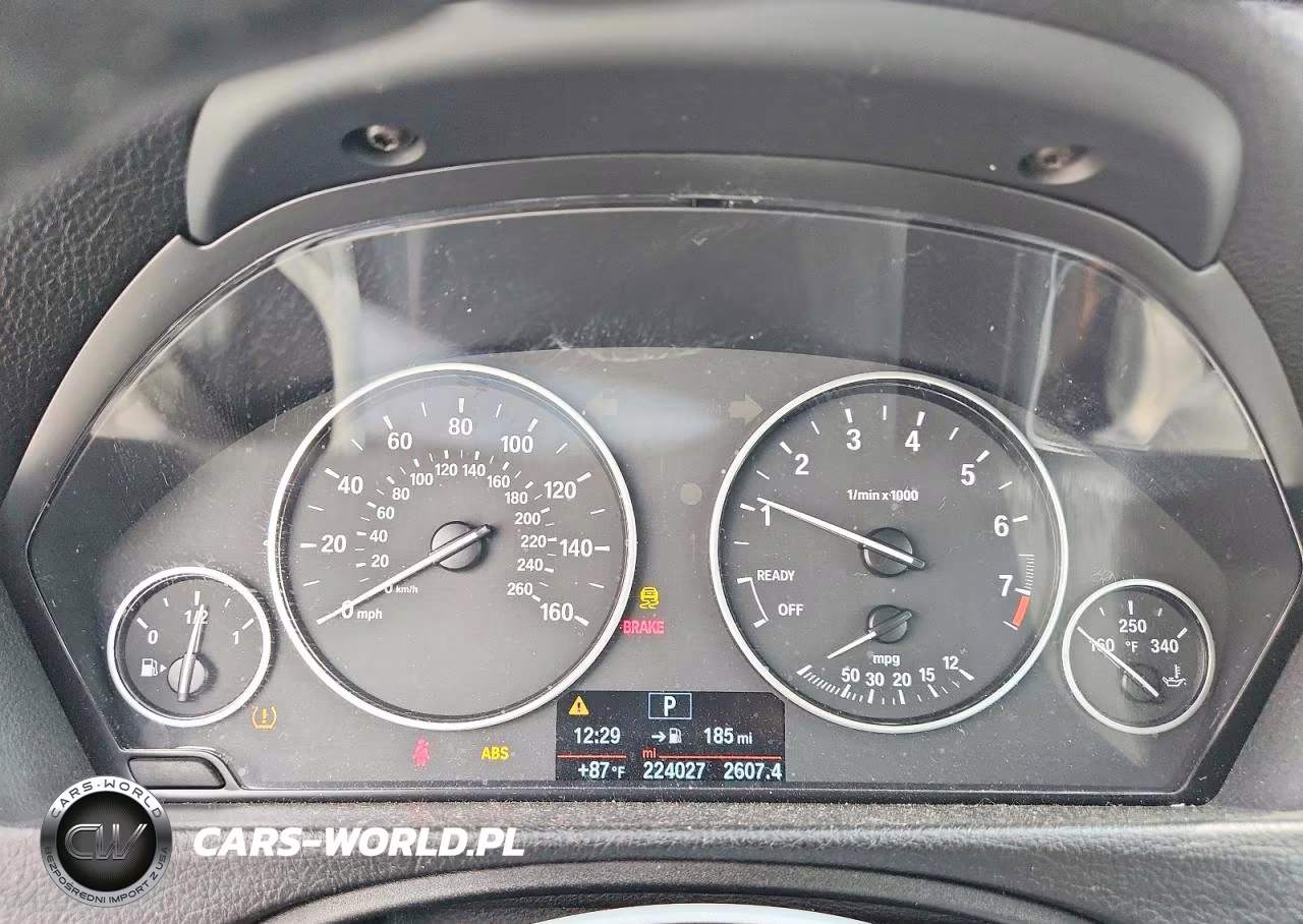 2015 BMW 320 I VIN:WBA3B1C57FK137905 - 9