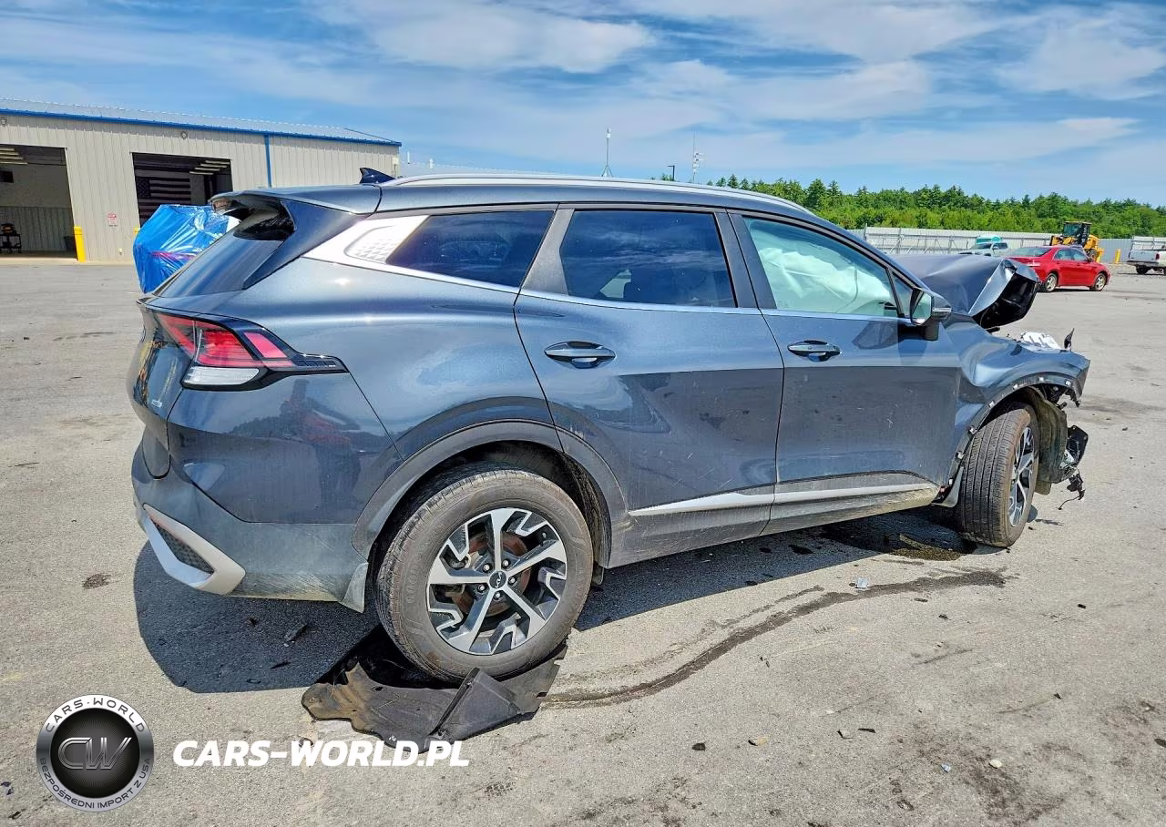 2025 Kia Sportage Ex VIN:KNDPVCDG4S7254412 - 3