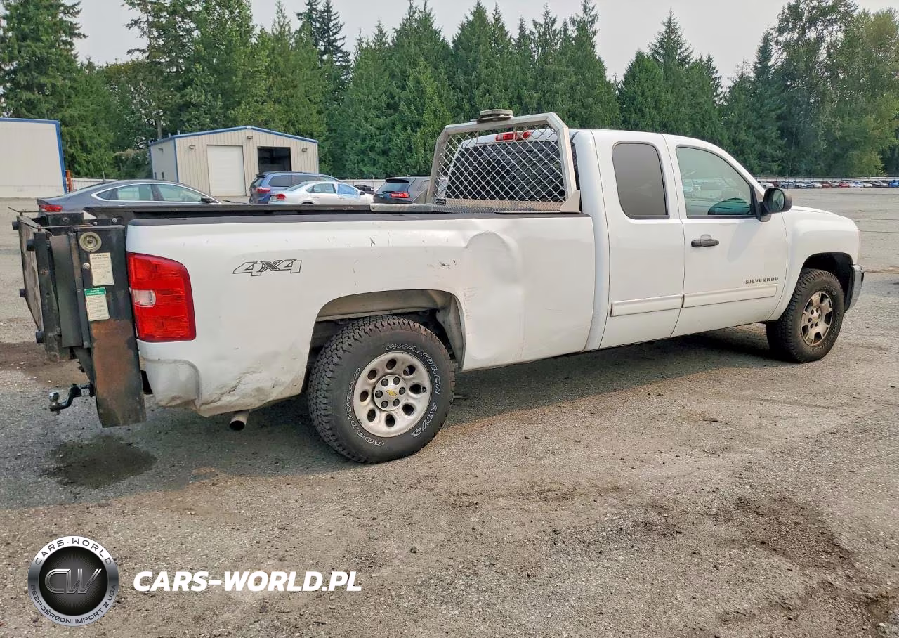 2013 Chevrolet Silverado K1500 Lt VIN:1GCRKSE05DZ157353 - 3
