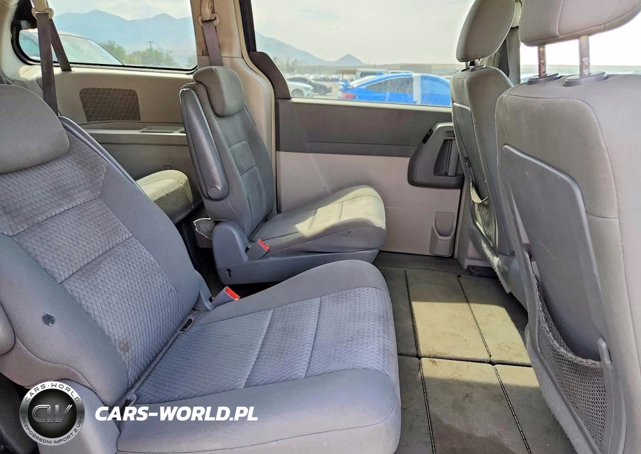 2009 Chrysler Town & Country Touring VIN:2A8HR54139R663969 - 11
