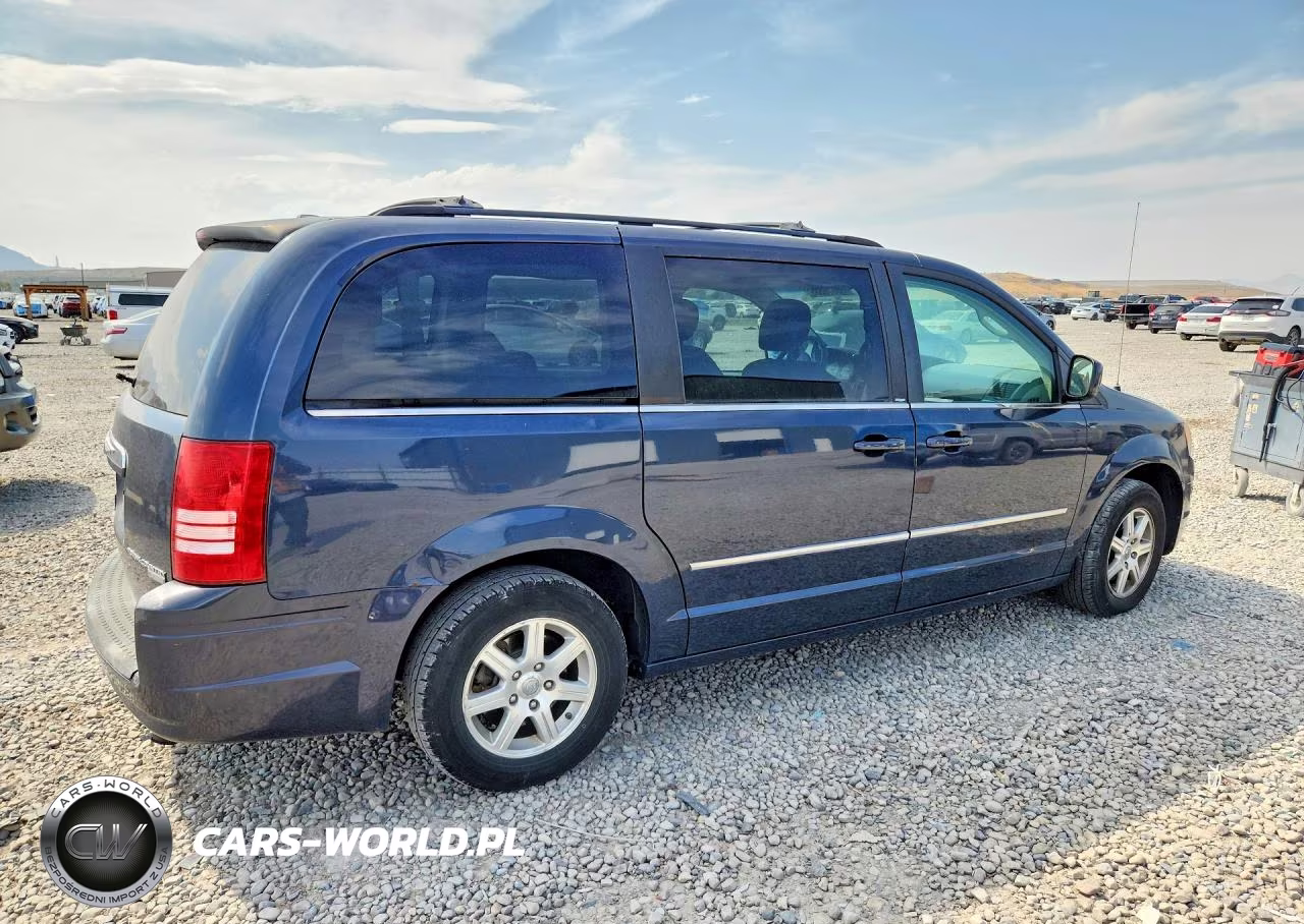 2009 Chrysler Town & Country Touring VIN:2A8HR54139R663969 - 3