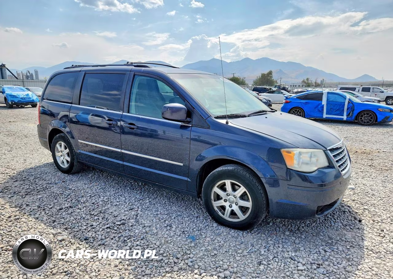 2009 Chrysler Town & Country Touring VIN:2A8HR54139R663969 - 4