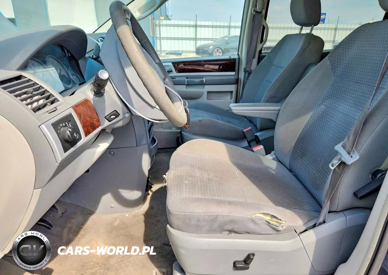 2009 Chrysler Town & Country Touring VIN:2A8HR54139R663969 - 7