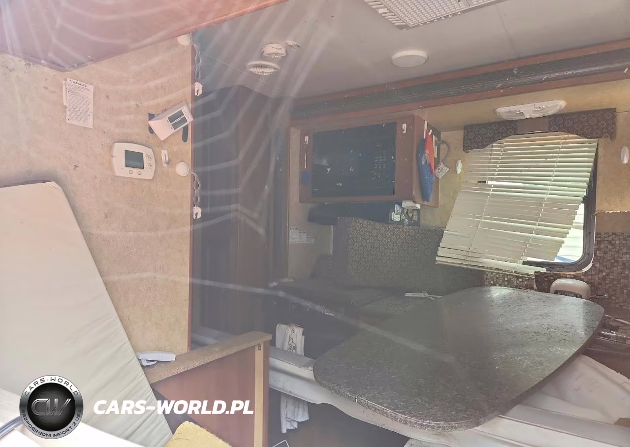 2012 Heartland North Trail Camper VIN:5SFNB3122DE249665 - 6