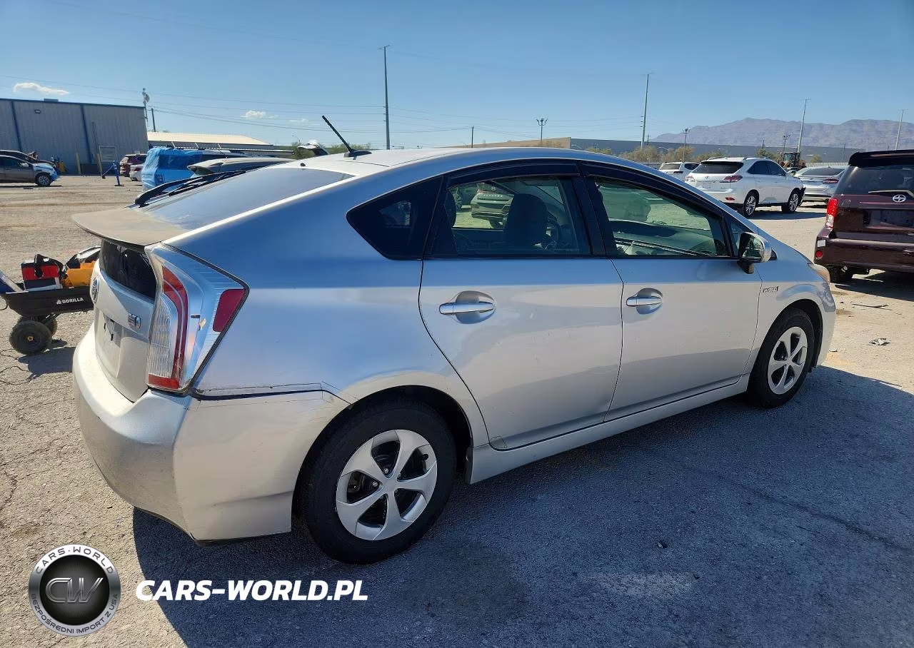 2012 Toyota Prius Three VIN:JTDKN3DU0C1545042 - 3