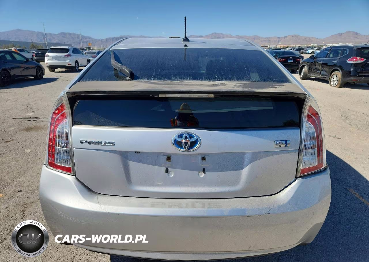 2012 Toyota Prius Three VIN:JTDKN3DU0C1545042 - 6