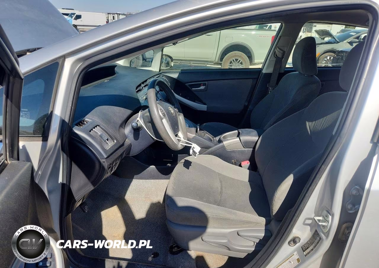 2012 Toyota Prius Three VIN:JTDKN3DU0C1545042 - 7
