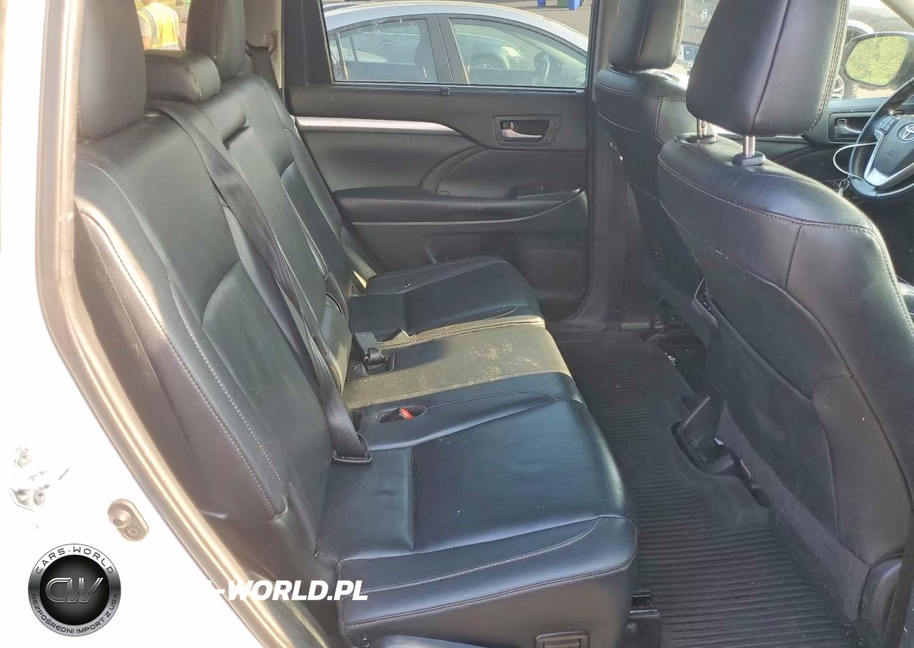 2019 Toyota Highlander Xle VIN:5TDJZRFH0KS574206 - 10