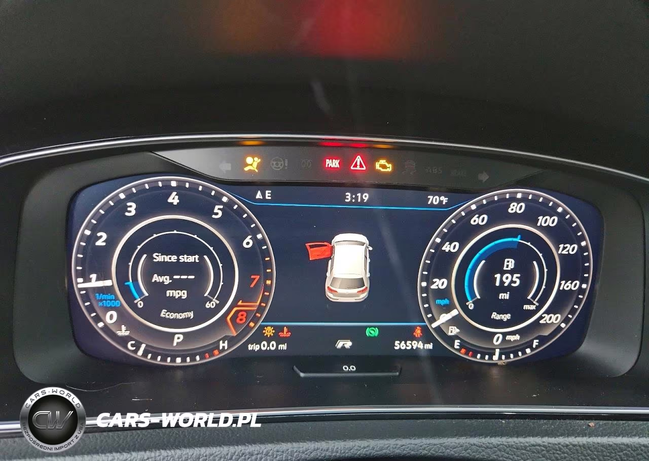2018 Volkswagen Golf R VIN:WVWVF7AU8JW058225 - 9