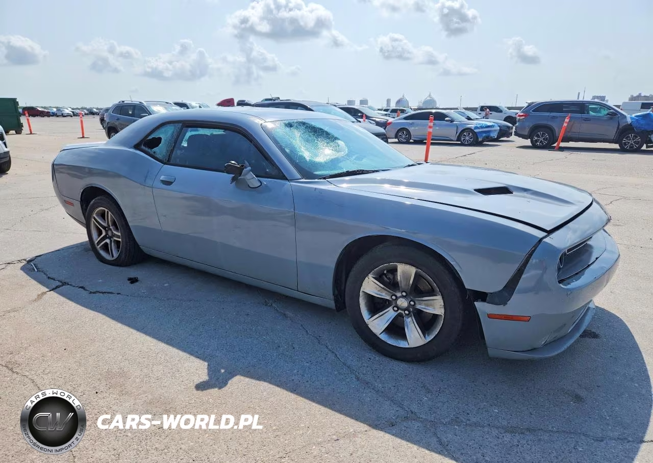 2015 Dodge Challenger Sxt Plus VIN:2C3CDZBG7FH913346 - 4