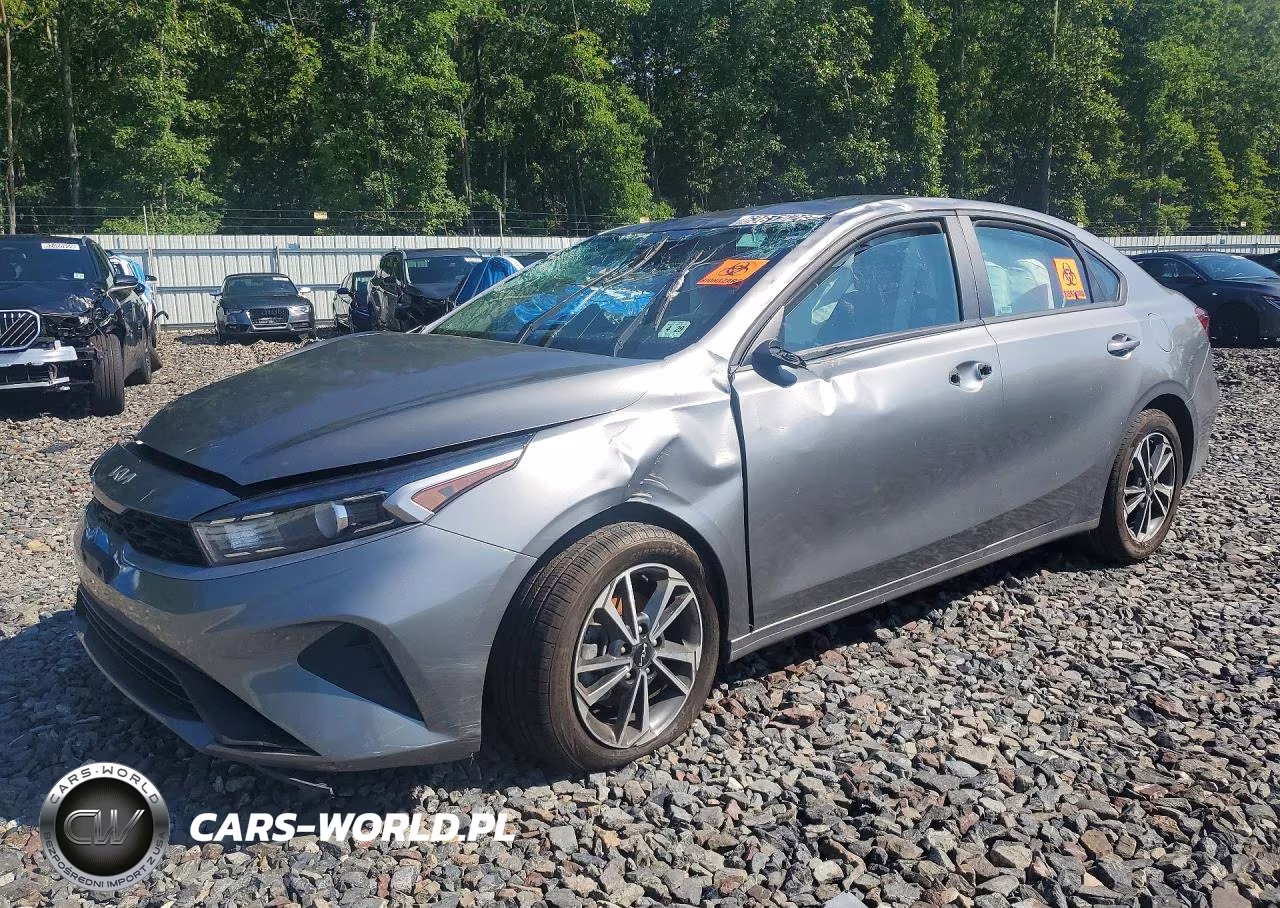 2024 Kia Forte Lxs – zdjęcie 1 z 13