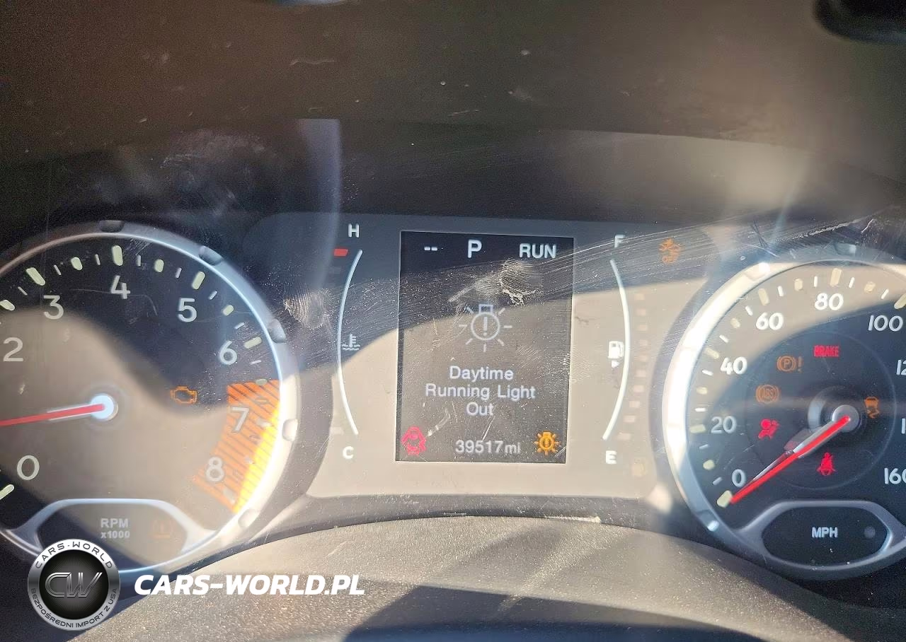 2016 Jeep Renegade Limited VIN:ZACCJBDT4GPD05239 - 9
