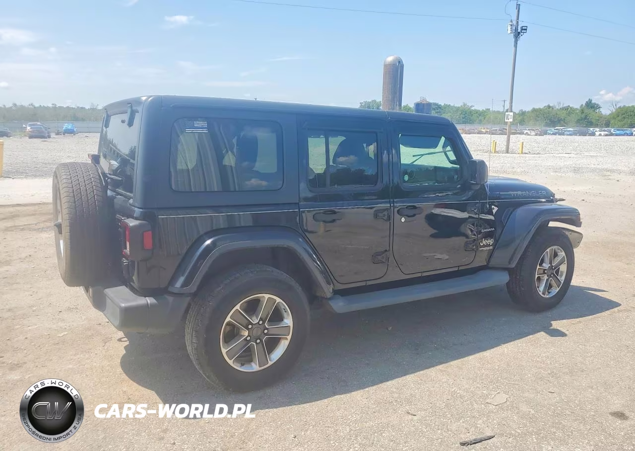 2020 Jeep Wrangler Unlimited Sahara VIN:1C4HJXEN2LW161237 - 3