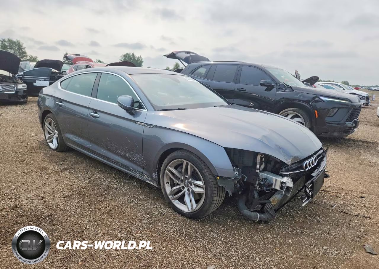 2019 Audi A5 Premium Plus VIN:WAUBNCF50KA011072 - 4