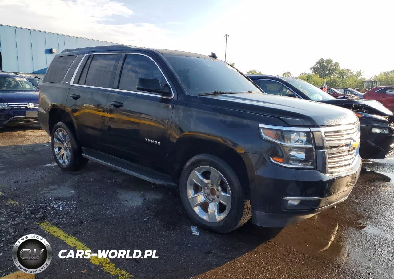 2017 Chevrolet Tahoe C1500 Lt VIN:1GNSCBKC0HR259668 - 4