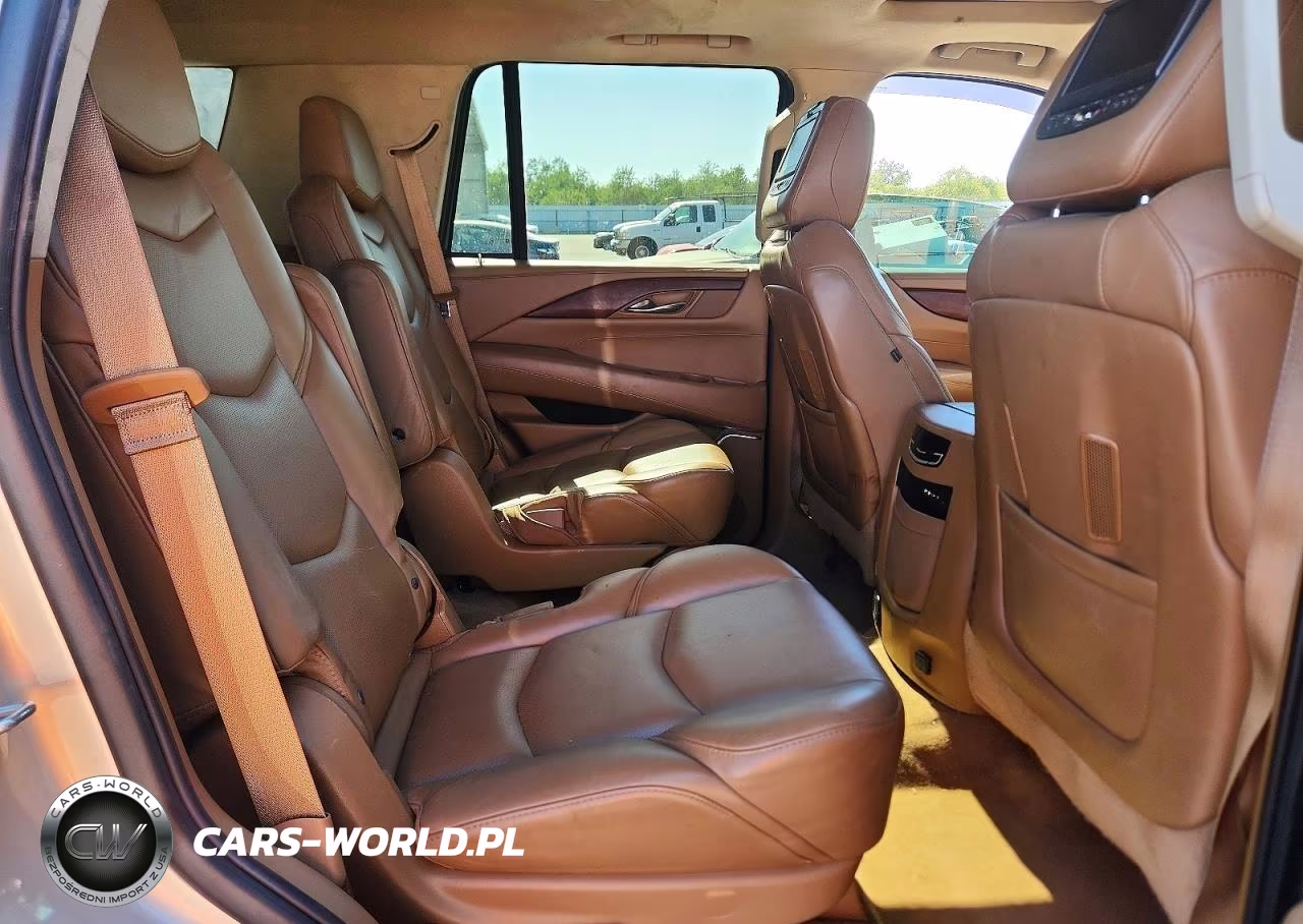 2016 Cadillac Escalade Platinum VIN:1GYS4DKJXGR168495 - 11