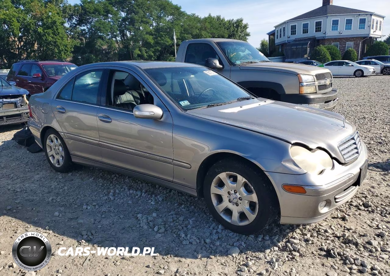 2005 Mercedes-Benz C 320 4Matic VIN:WDBRF84J55F579805 - 4