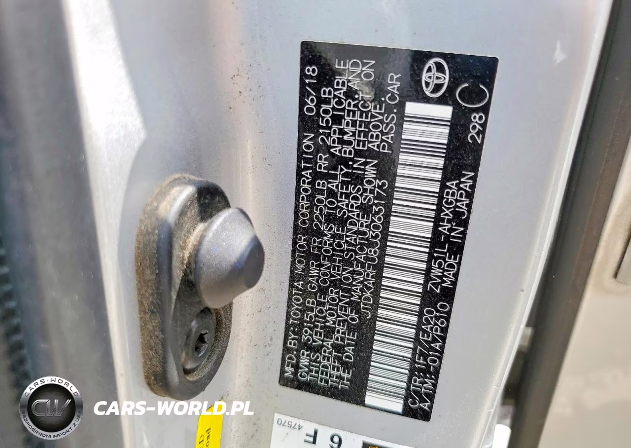 2018 Toyota Prius Four VIN:JTDKARFU8J3063173 - 12