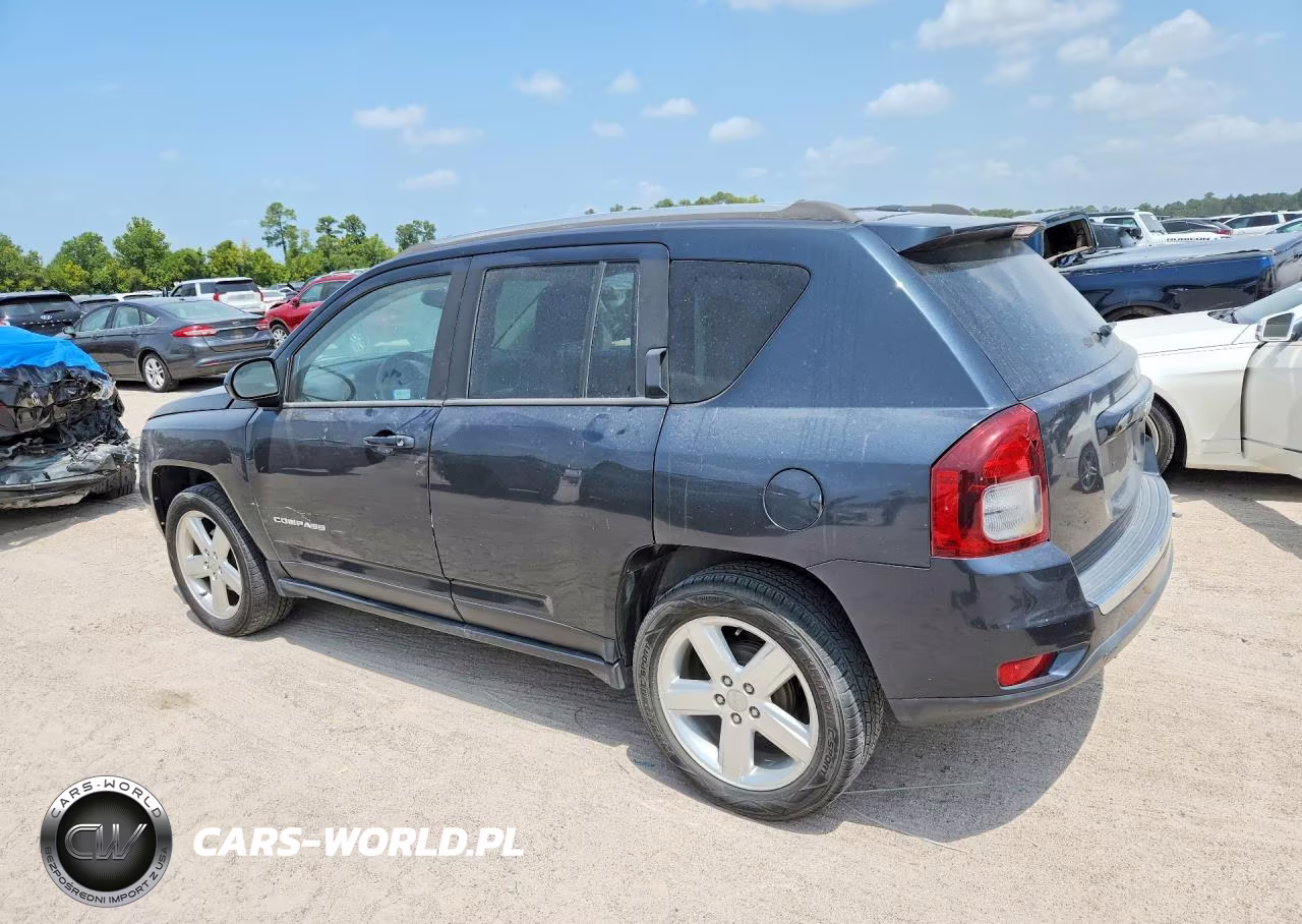 2014 Jeep Compass Latitude VIN:1C4NJCEA1ED831187 - 3