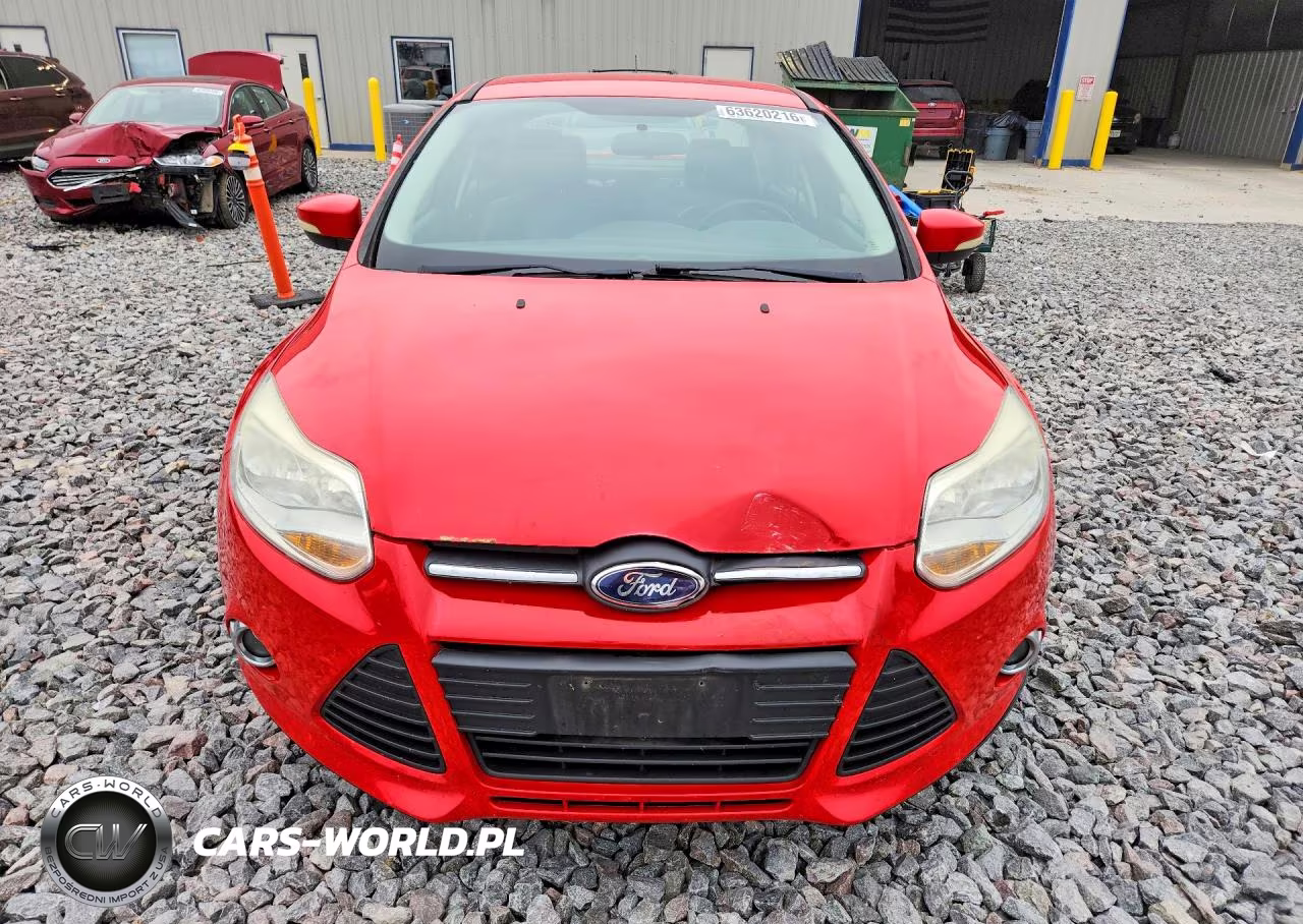 2014 Ford Focus Se VIN:1FADP3F2XEL318176 - 5
