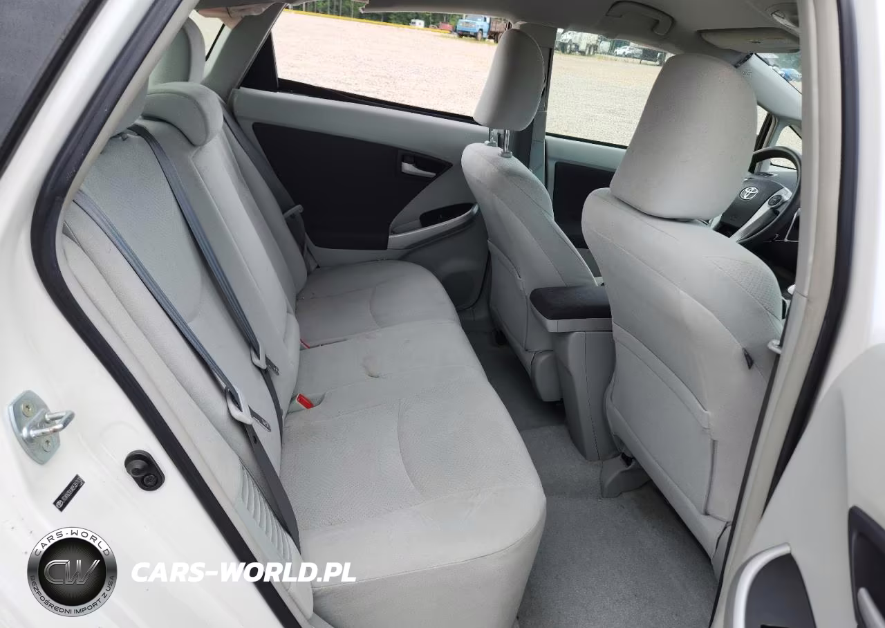 2011 Toyota Prius Two VIN:JTDKN3DUXB5367132 - 10