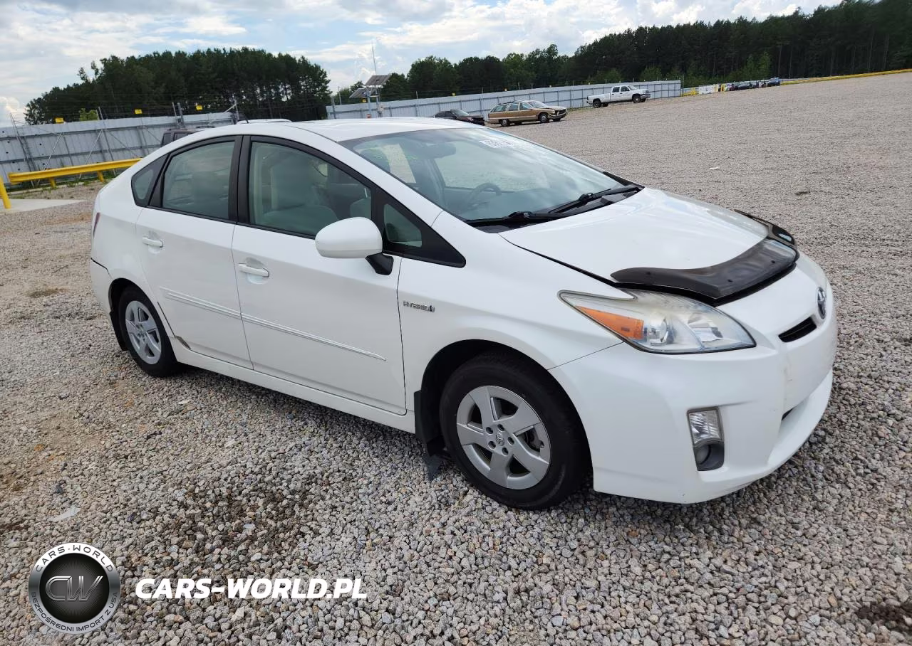 2011 Toyota Prius Two VIN:JTDKN3DUXB5367132 - 4