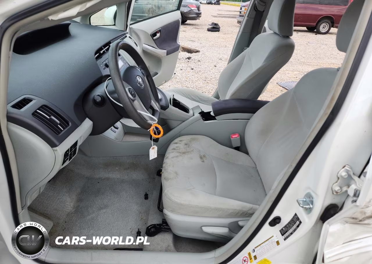 2011 Toyota Prius Two VIN:JTDKN3DUXB5367132 - 7