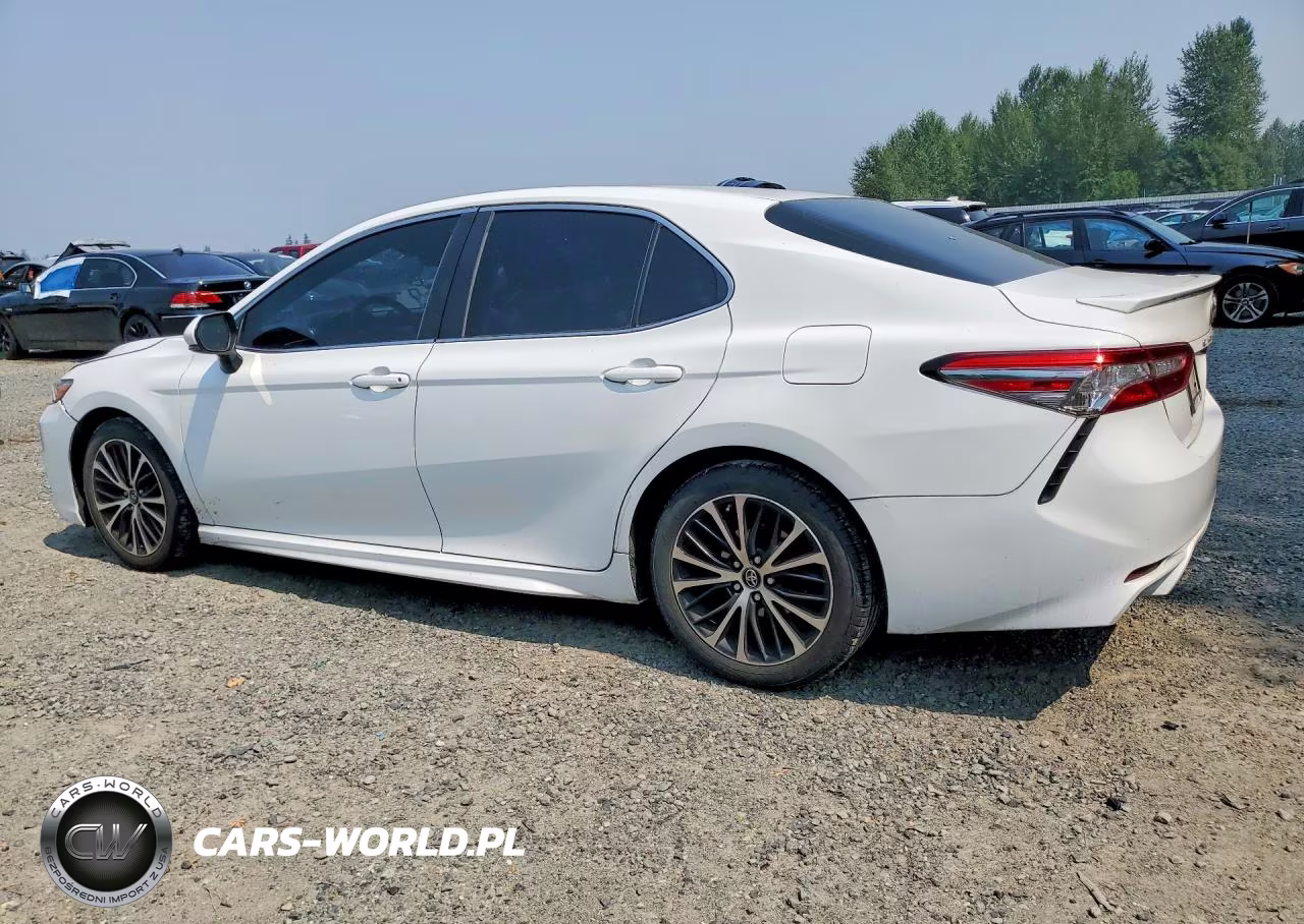 2018 Toyota Camry Se VIN:4T1B11HK2JU667076 - 2