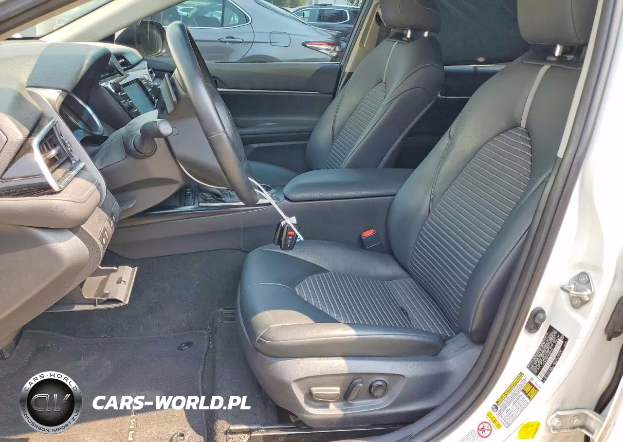 2018 Toyota Camry Se VIN:4T1B11HK2JU667076 - 7