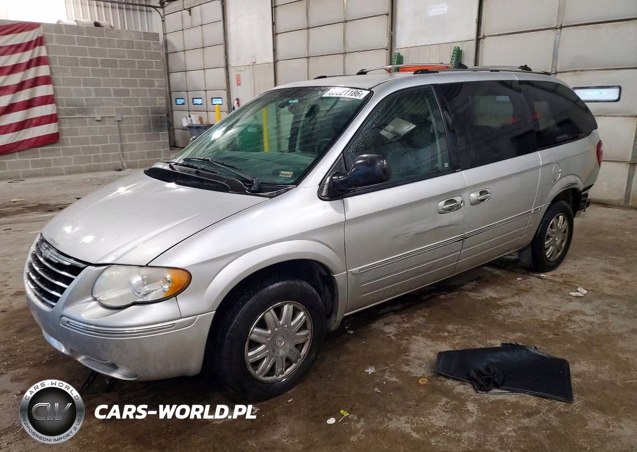 2005 Chrysler Town & Country Limited