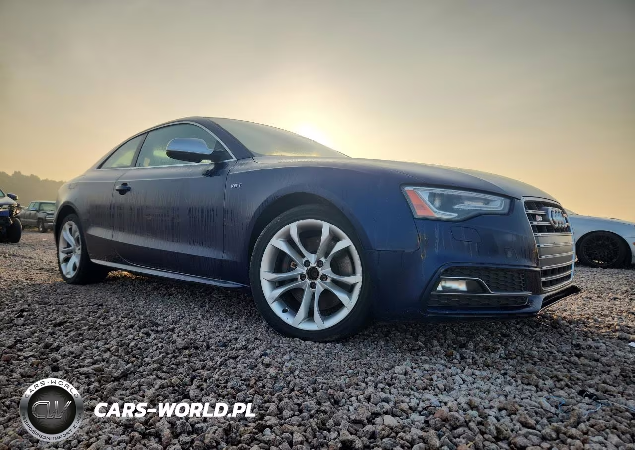 2013 Audi S5 Premium Plus VIN:WAUGGAFR4DA049558 - 4
