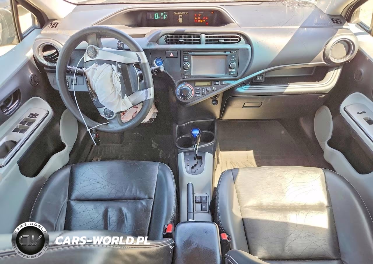 2012 Toyota Prius C Four VIN:JTDKDTB32C1031335 - 8