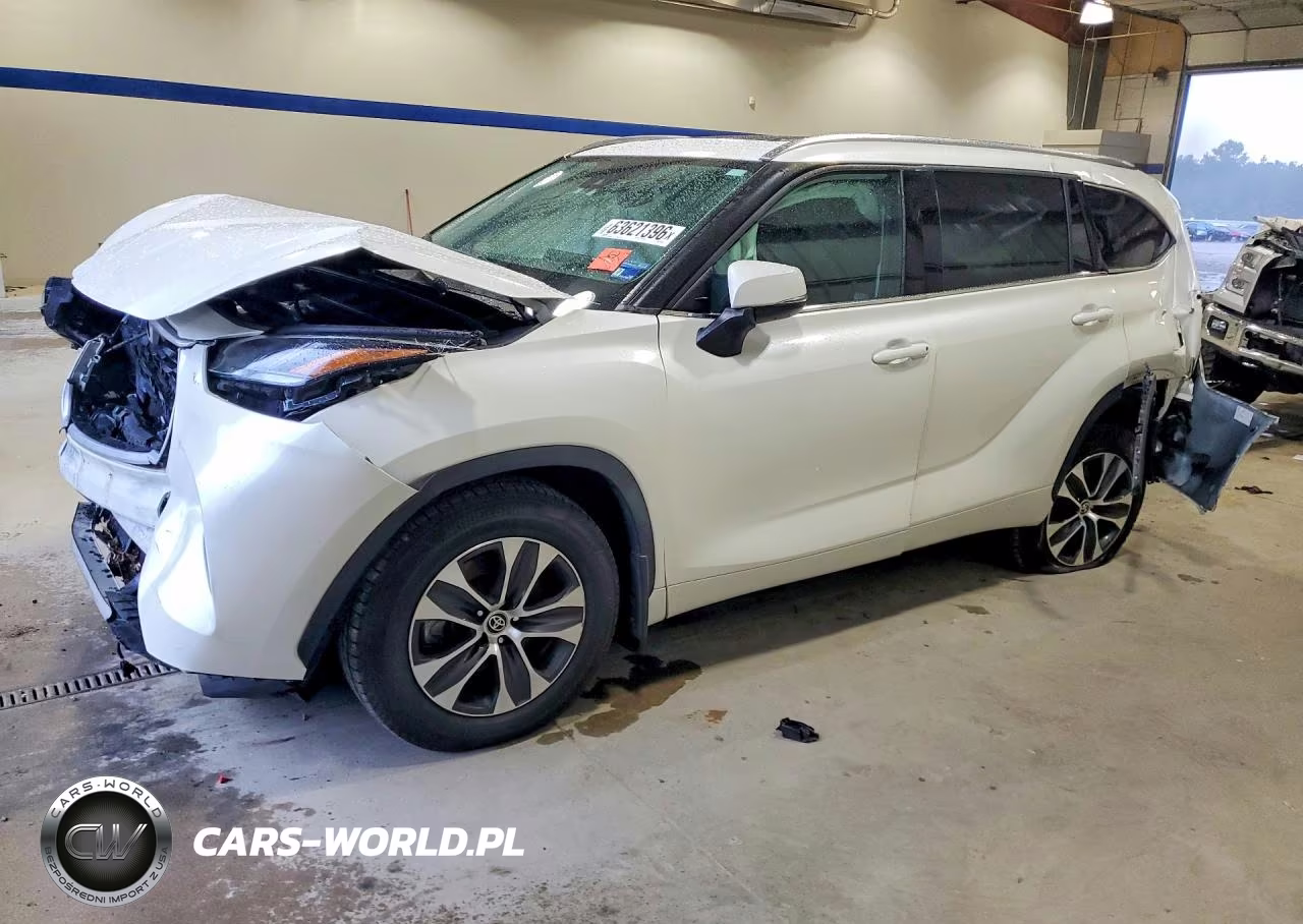 2021 Toyota Highlander Xle – zdjęcie 1 z 13