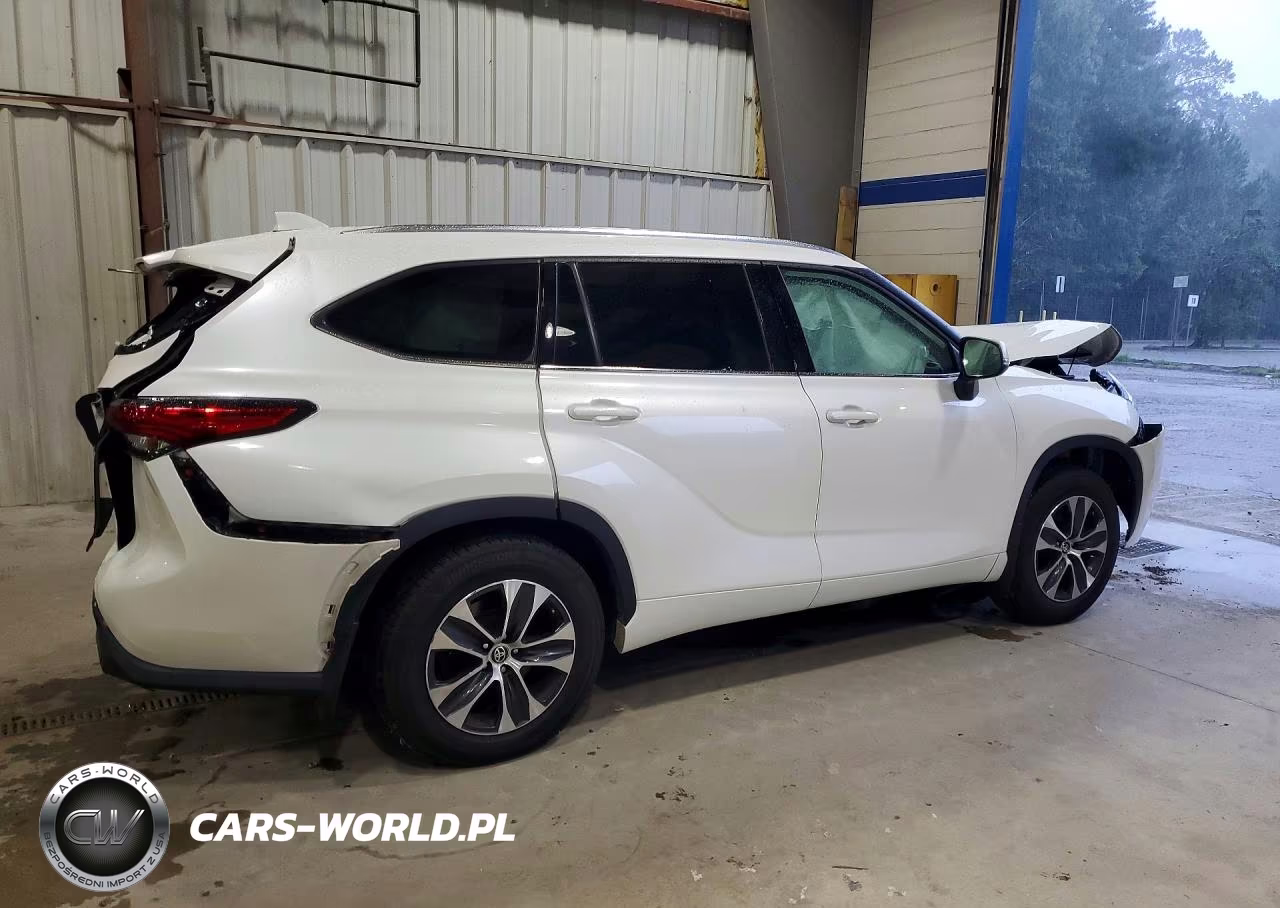 2021 Toyota Highlander Xle VIN:5TDGZRBH2MS094042 - 3