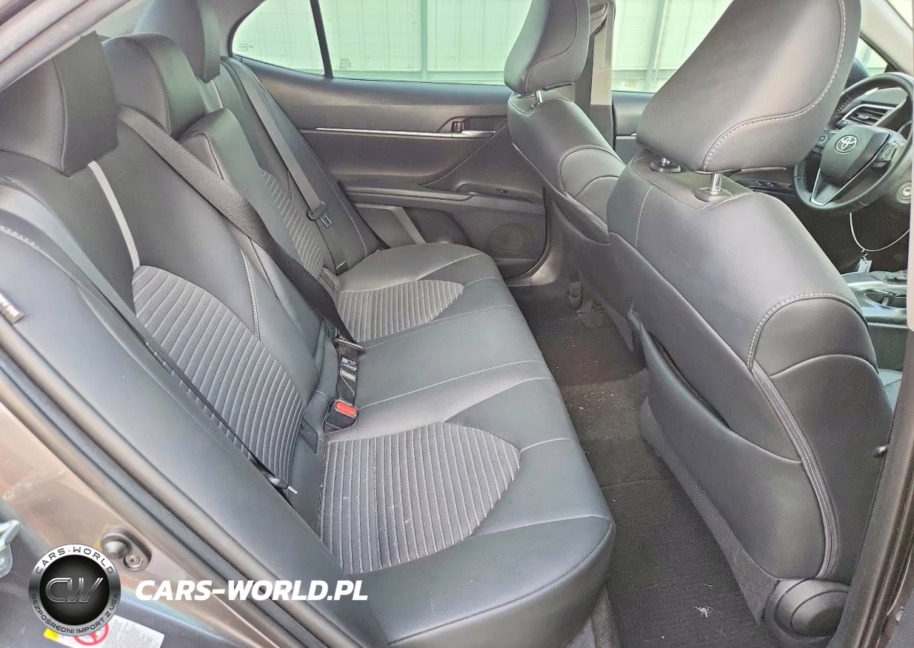 2018 Toyota Camry Se VIN:4T1B11HK5JU547949 - 10