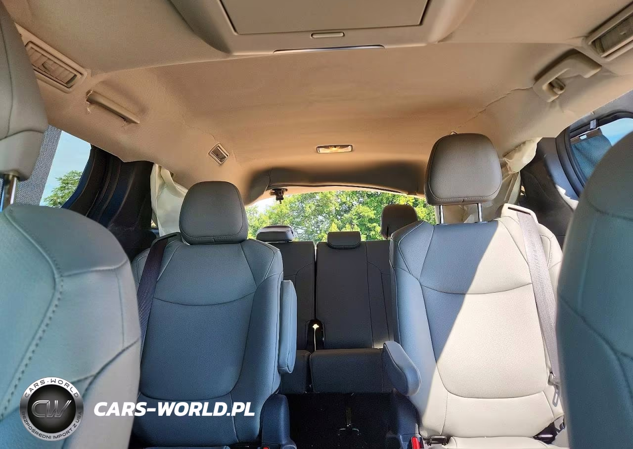 2025 Toyota Sienna Xle 7-Passenger VIN:5TDJSKFC4SS160295 - 10