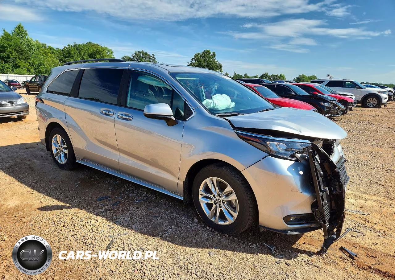 2025 Toyota Sienna Xle 7-Passenger VIN:5TDJSKFC4SS160295 - 4