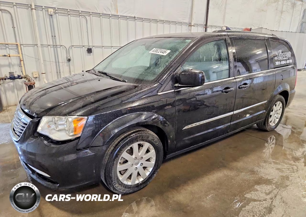 2016 Chrysler Town & Country Touring – zdjęcie 1 z 13