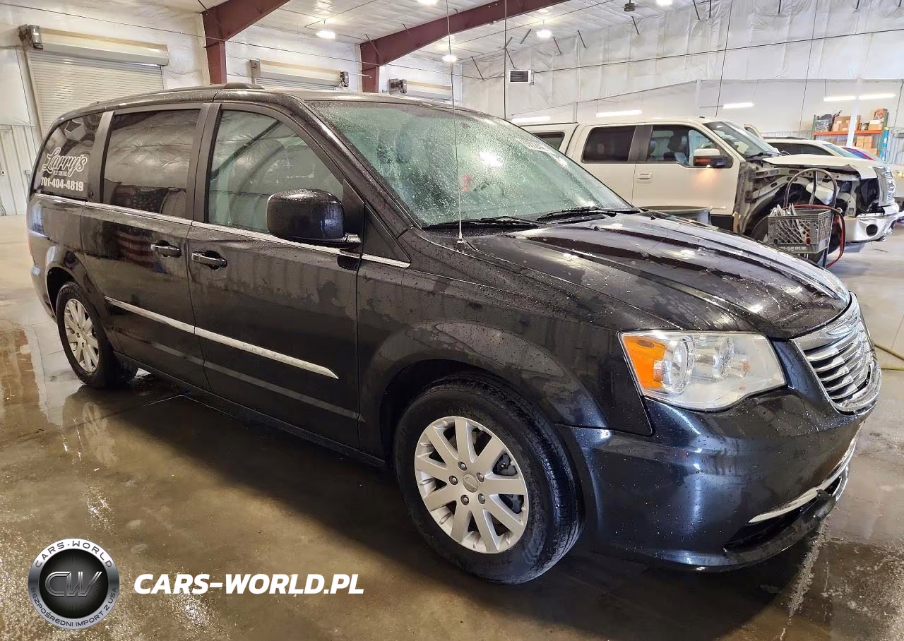 2016 Chrysler Town & Country Touring VIN:2C4RC1BG3GR289759 - 4