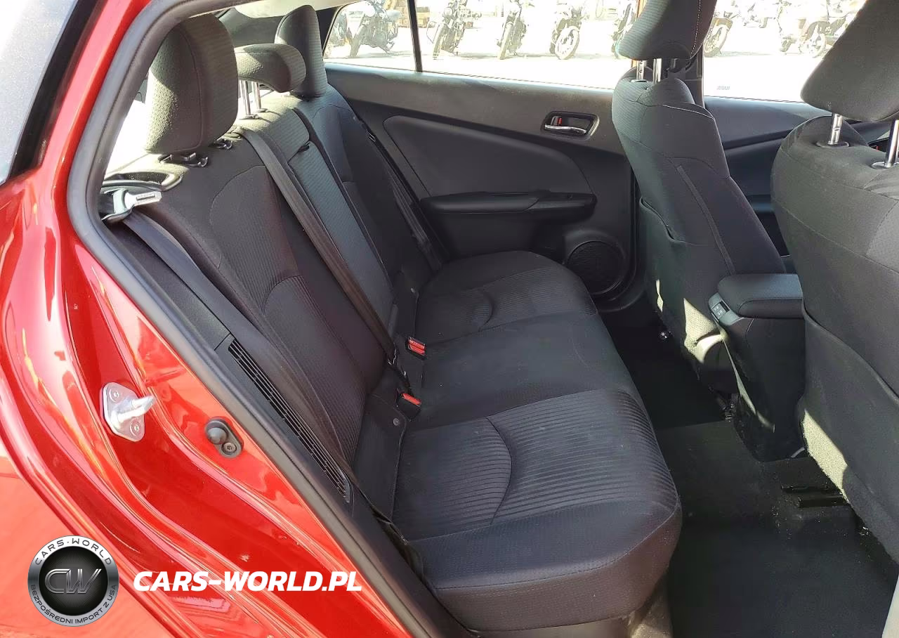 2020 Toyota Prius Prime Le VIN:JTDKARFP4L3160710 - 10