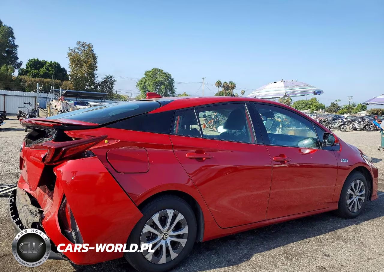 2020 Toyota Prius Prime Le VIN:JTDKARFP4L3160710 - 3